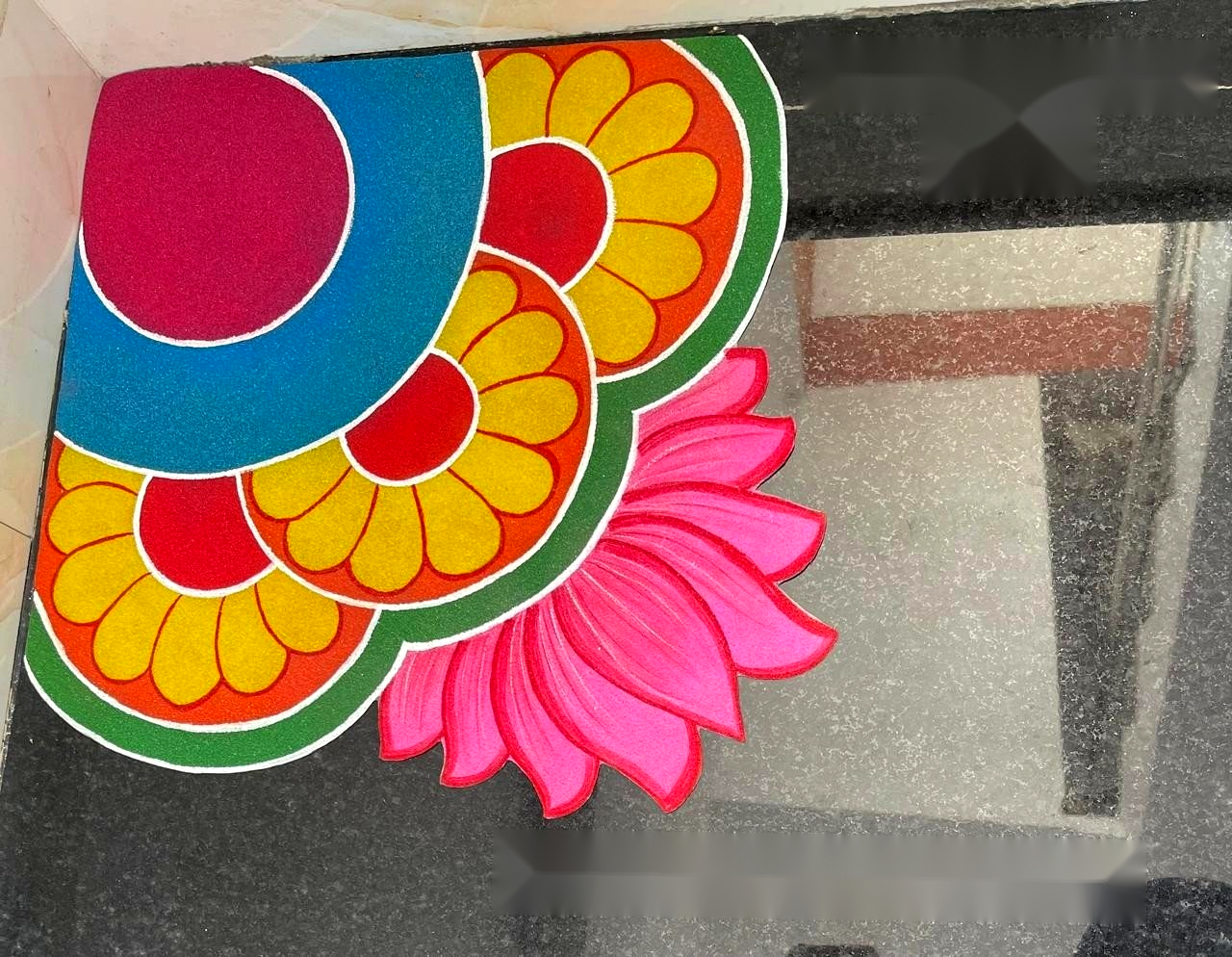 Grand Kamal Corner Design