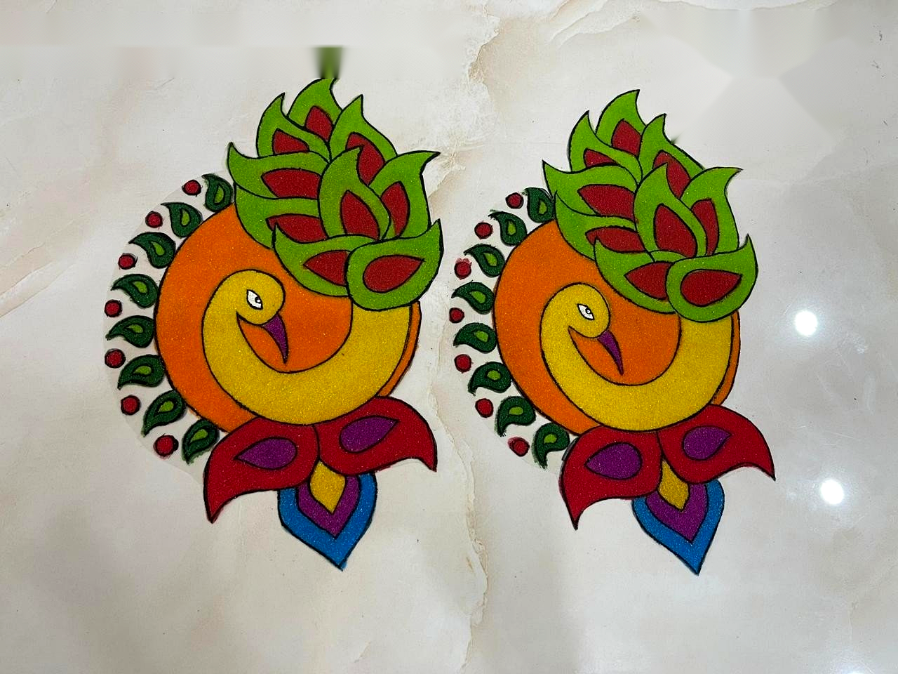 Multicolour Shaded Peacock