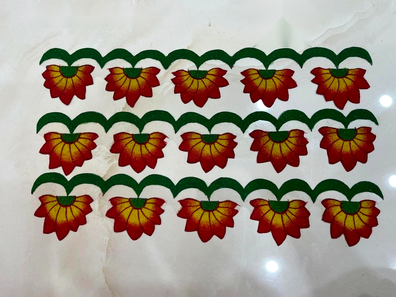 Ombré Floral Running Border