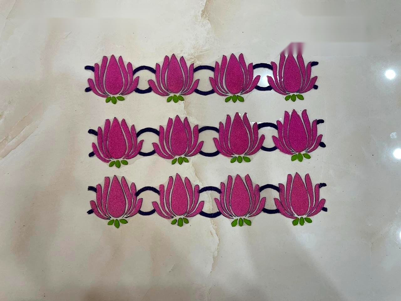 Linked Lotus (Kamal) Border Strip