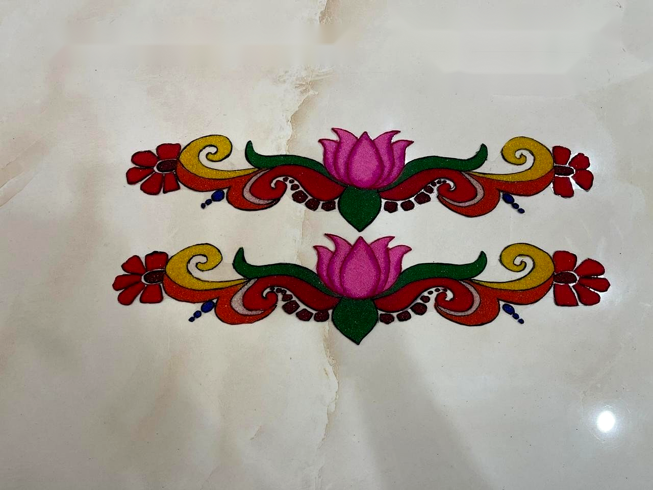 New Designer Lotus Border